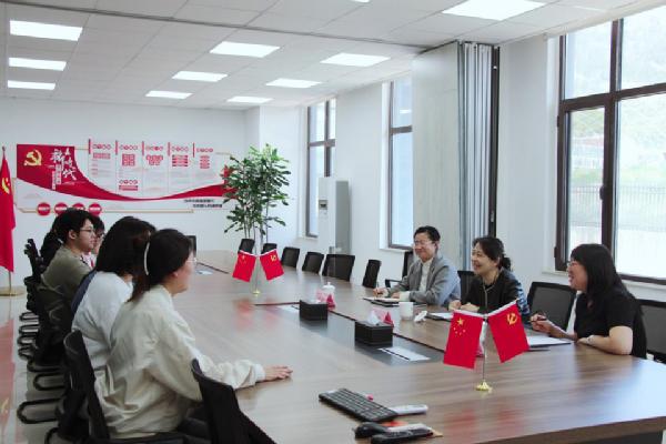 职通未来|深化产教融合，情系实训学子——yl6776永利集团赴英谷教育产业基地走访调研
